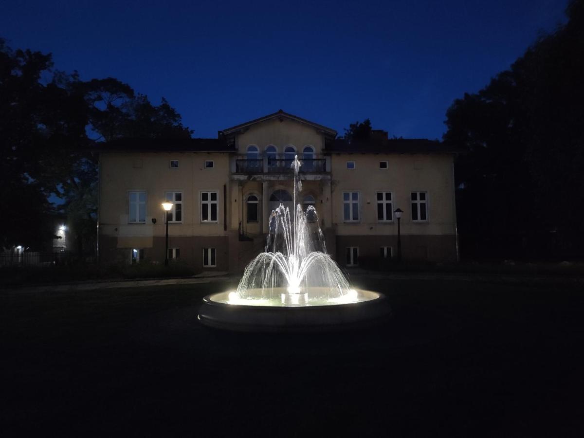 Hotel Sandro Silver Leszno  Buitenkant foto