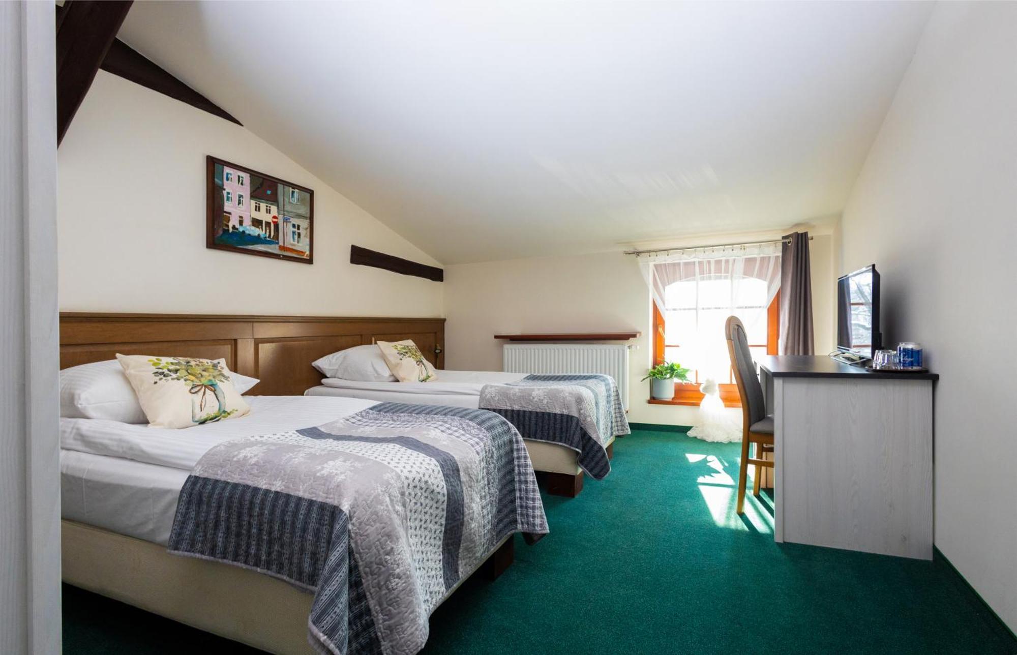 Hotel Sandro Silver Leszno  Buitenkant foto