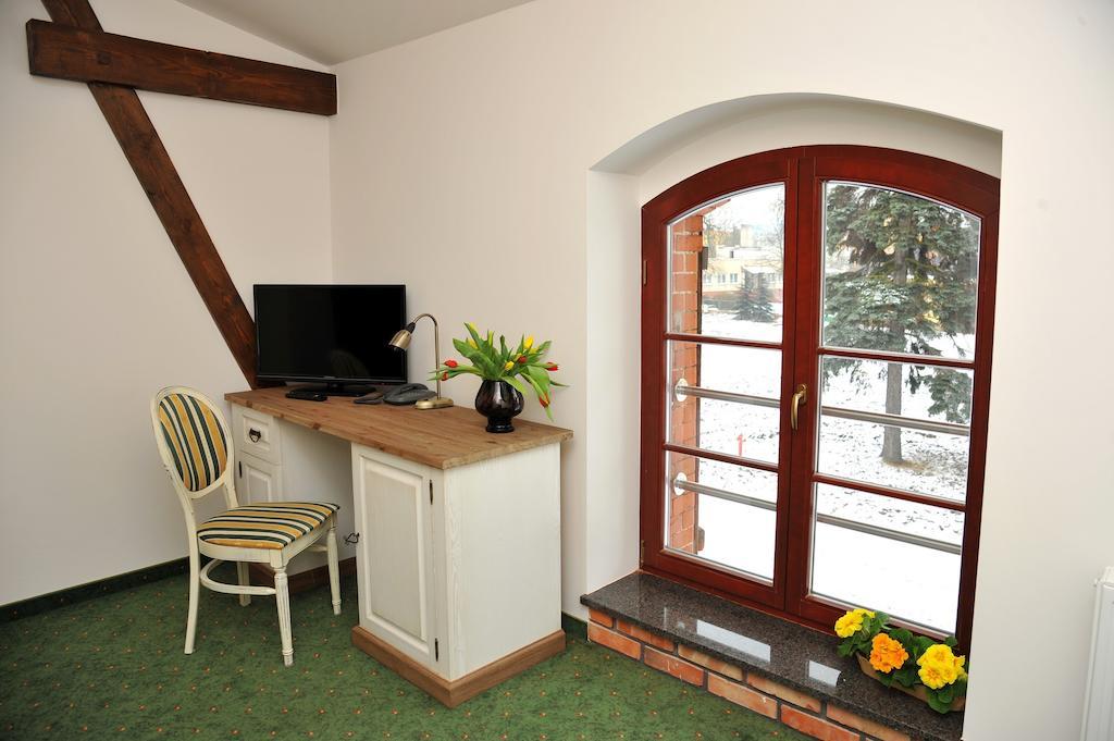 Hotel Sandro Silver Leszno  Kamer foto