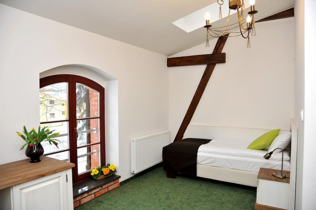 Hotel Sandro Silver Leszno  Kamer foto