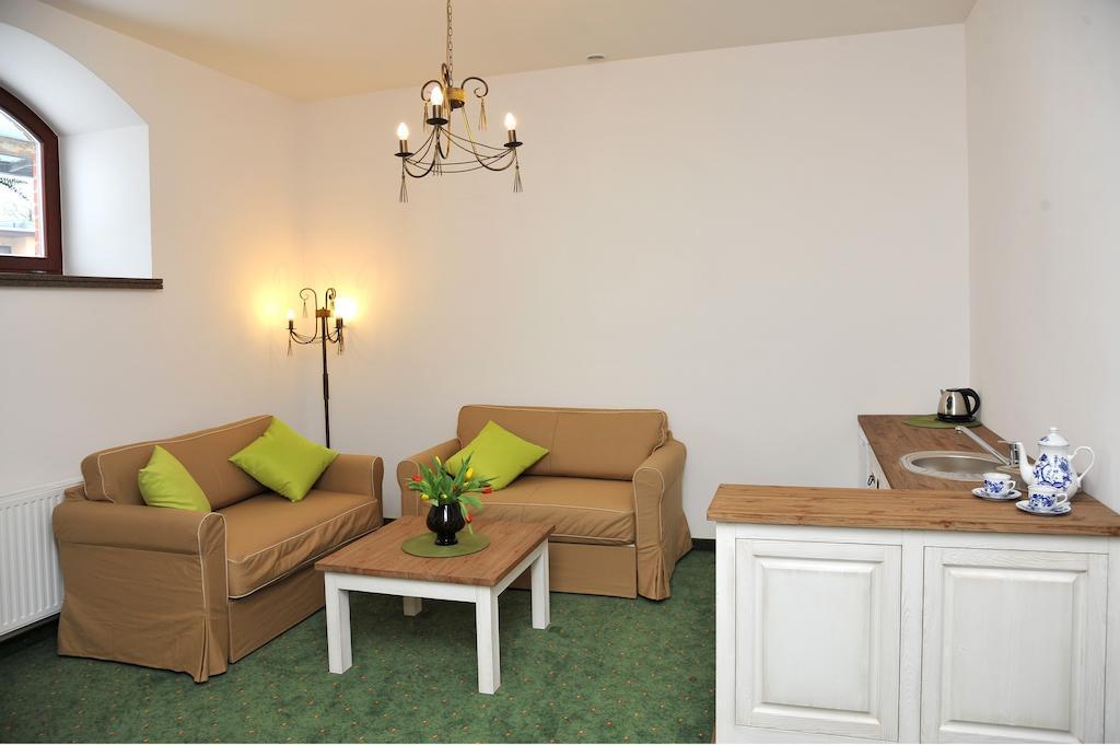 Hotel Sandro Silver Leszno  Kamer foto